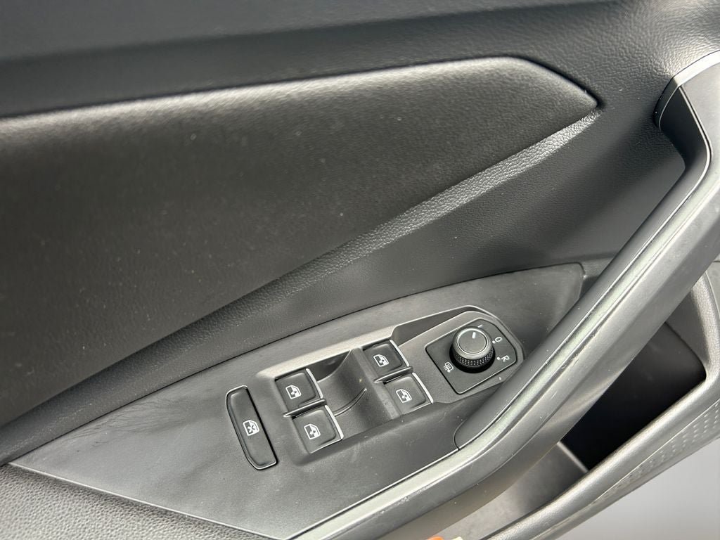 Used 2022 Volkswagen Jetta SE FWD image 21