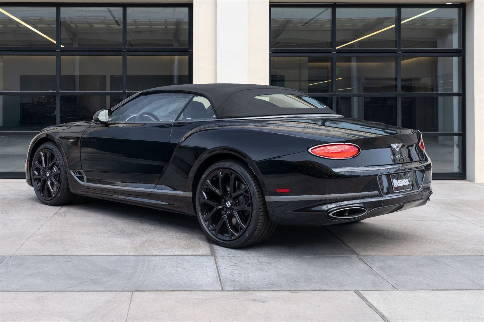 Used 2024 Bentley Continental GT Speed image 15