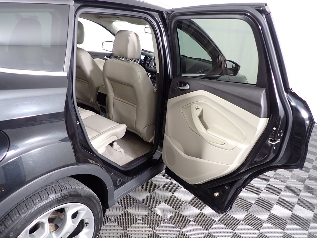Used 2015 Ford Escape Titanium AWD/4WD image 37