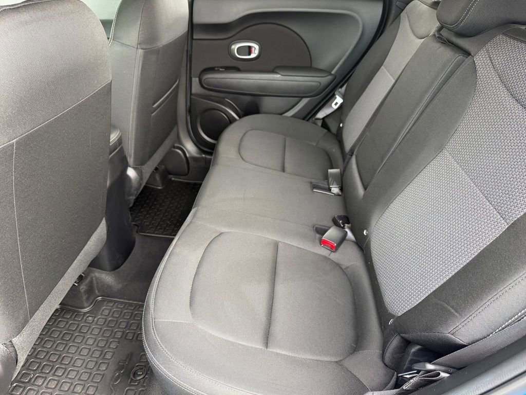 Used 2019 Kia Soul + FWD image 13