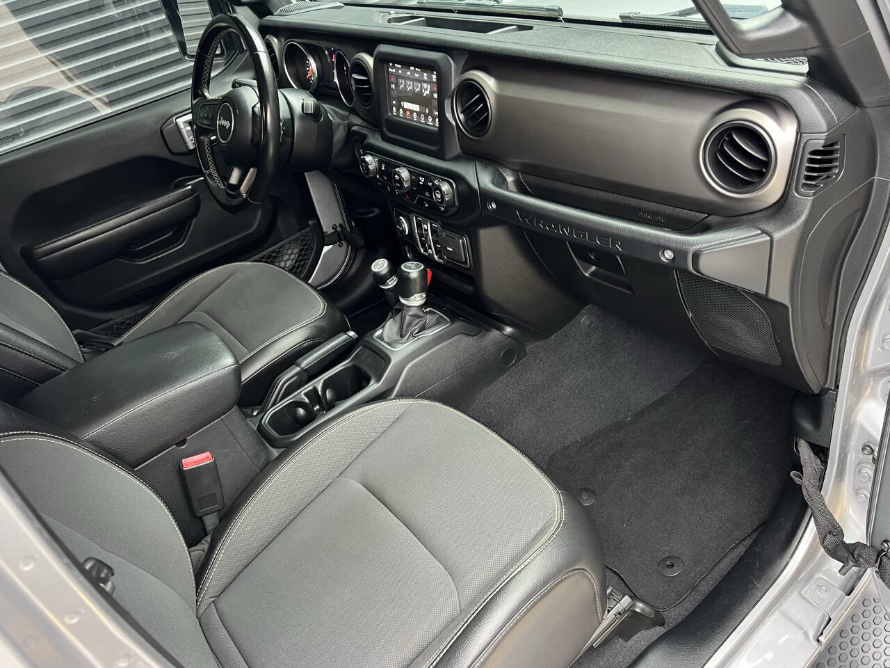 Used 2020 Jeep Wrangler Unlimited Sport AWD/4WD image 21