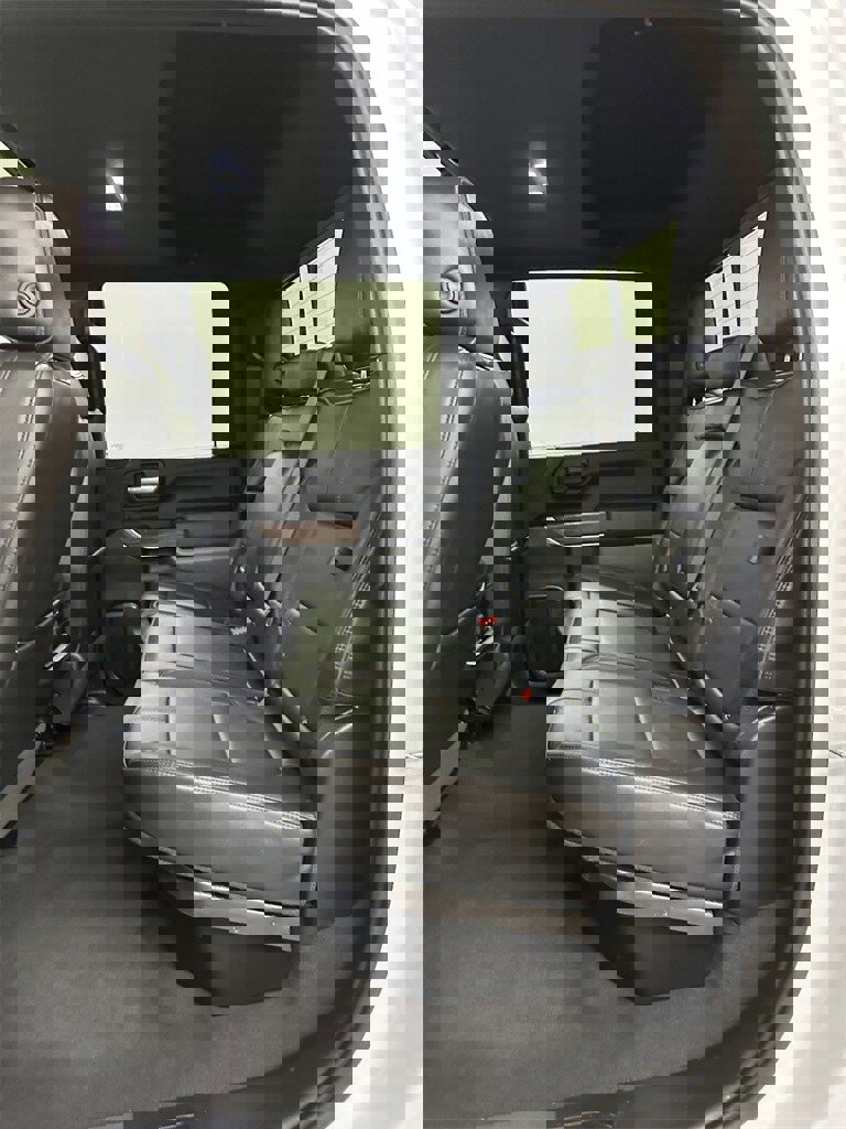 Used 2023 Chevrolet Silverado 3500 High Country image 33