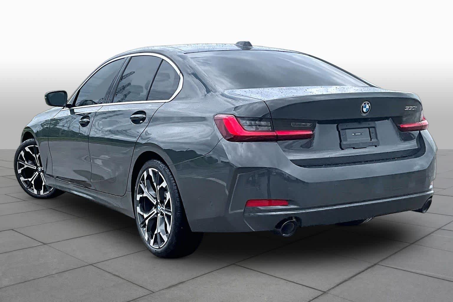 Used 2026 BMW 330i Sedan w/ Convenience Package RWD image 12