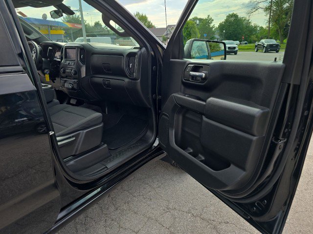 Used 2020 Chevrolet Silverado 1500 Custom w/ Custom Value Package image 39