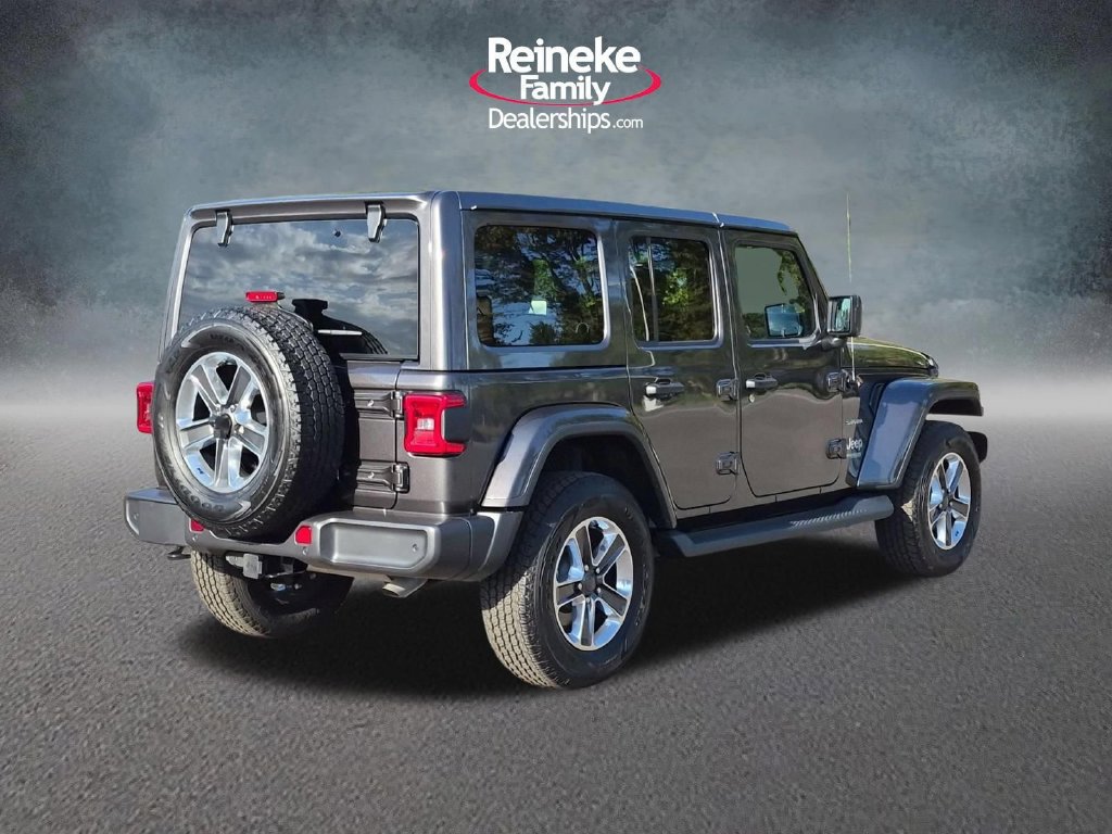 Used 2022 Jeep Wrangler Unlimited Sahara w/ LED Lighting Group AWD/4WD image 6