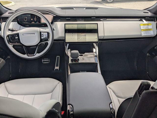 New 2026 Land Rover Range Rover Sport Dynamic SE image 16