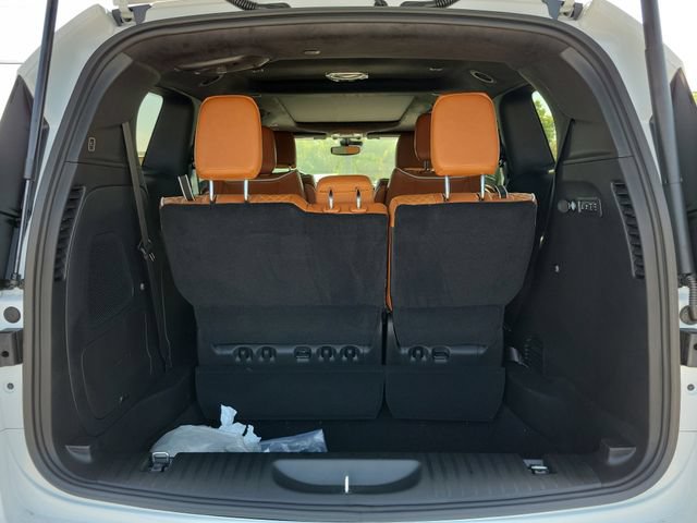 New 2026 Chrysler Pacifica Pinnacle FWD image 8