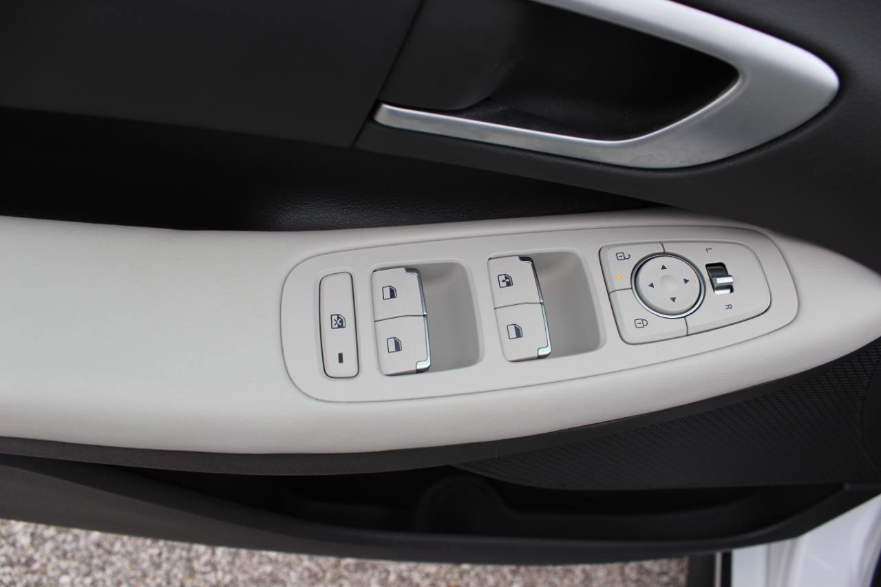Used 2026 Hyundai Sonata Blue FWD image 15