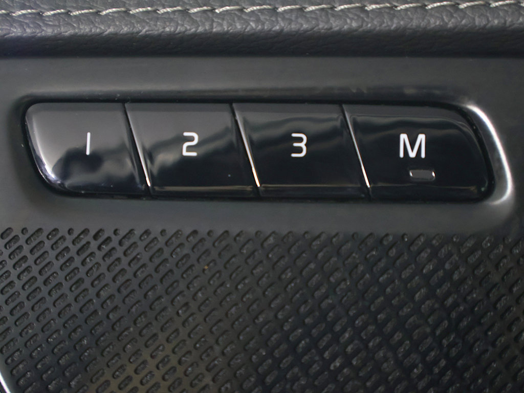 Used 2021 Volvo XC90 T6 Inscription w/ Protection Package Premier AWD/4WD image 42