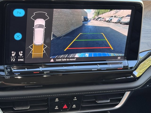 New 2026 Volkswagen Atlas SE image 8