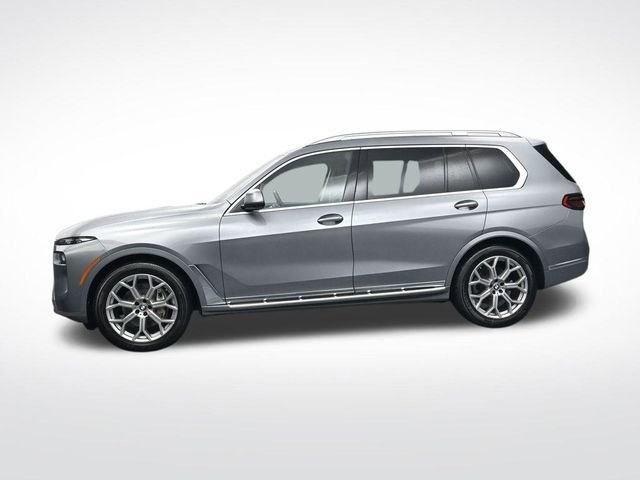 Used 2024 BMW X7 xDrive40i image 8