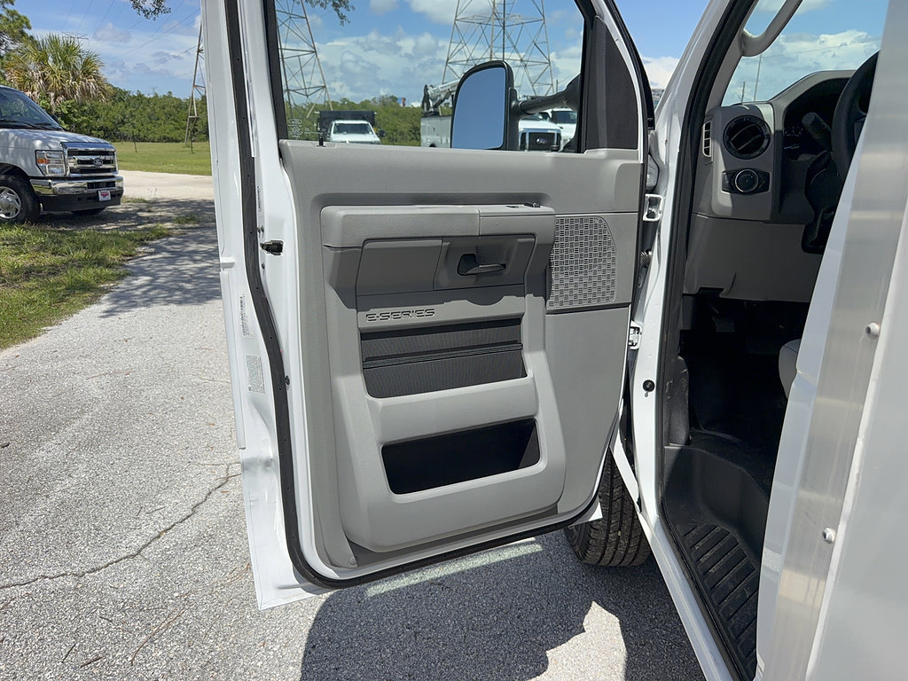 New 2026 Ford E-350 and Econoline 350 Super Duty w/ Power Equipment Group RWD image 15