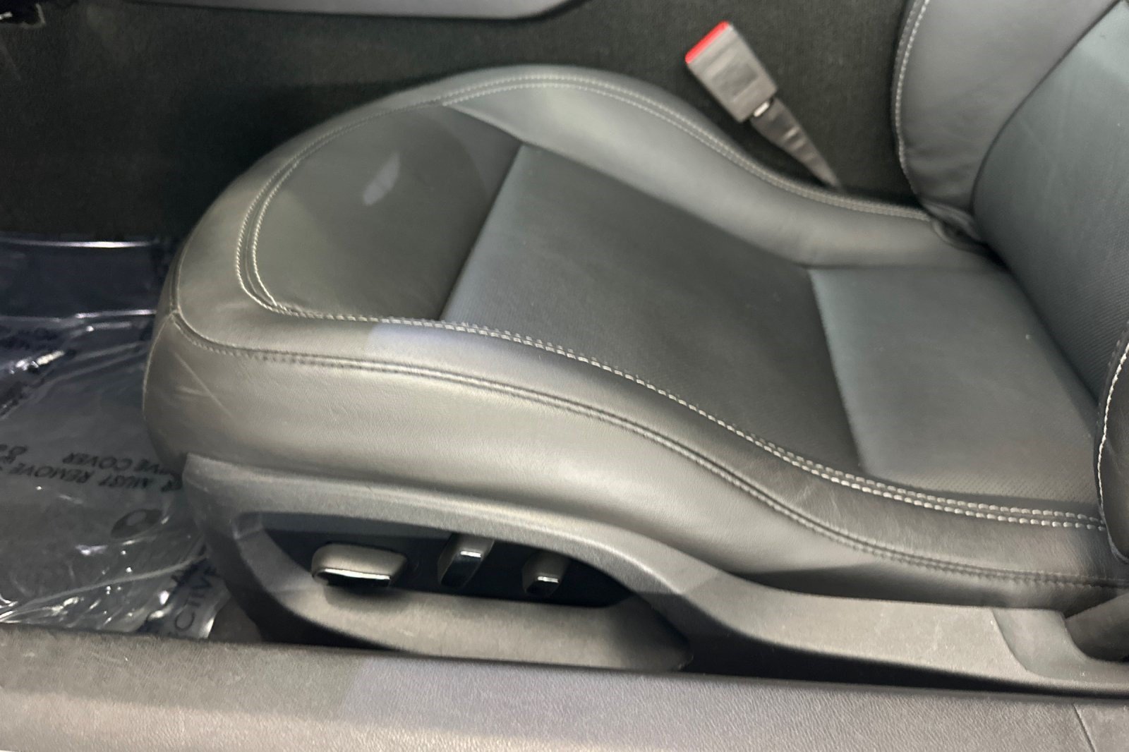 Used 2016 Chevrolet Corvette Stingray Convertible w/ 2LT Preferred Equipment Group RWD image 15