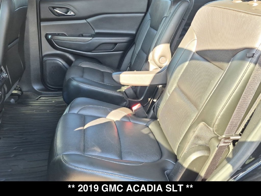 Used 2019 GMC Acadia SLT w/ Black Edition FWD image 3