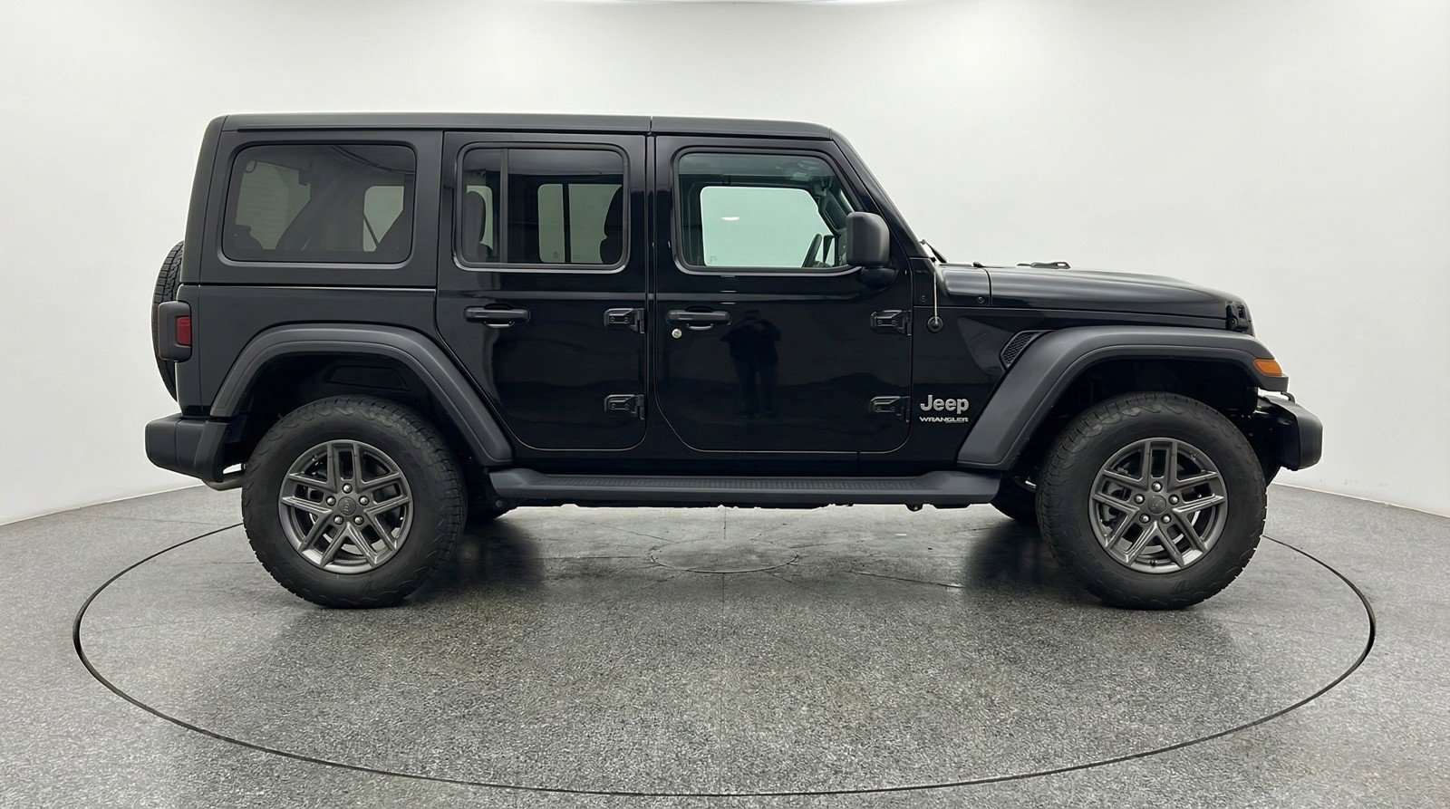 Used 2025 Jeep Wrangler Unlimited Sport AWD/4WD image 11