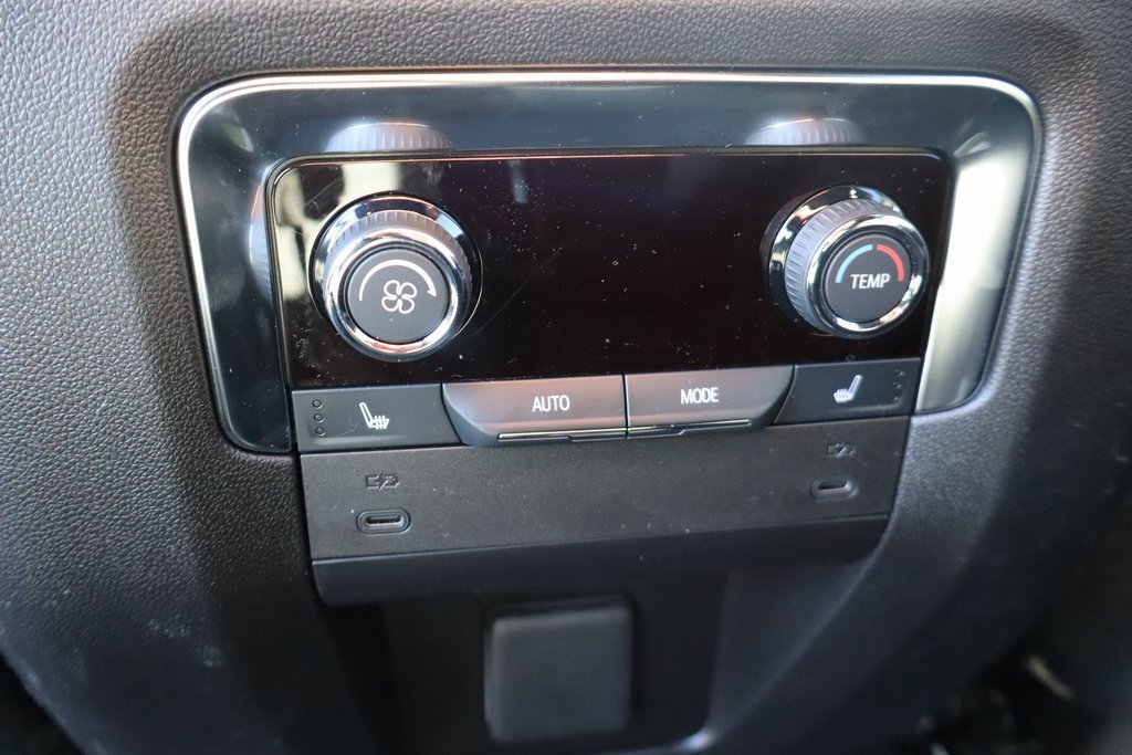 New 2026 Chevrolet Suburban RST image 27