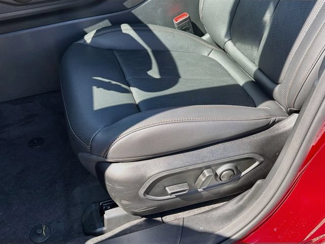 New 2026 Jeep Cherokee Overland w/ Advanced Pro Tech Group AWD/4WD image 21