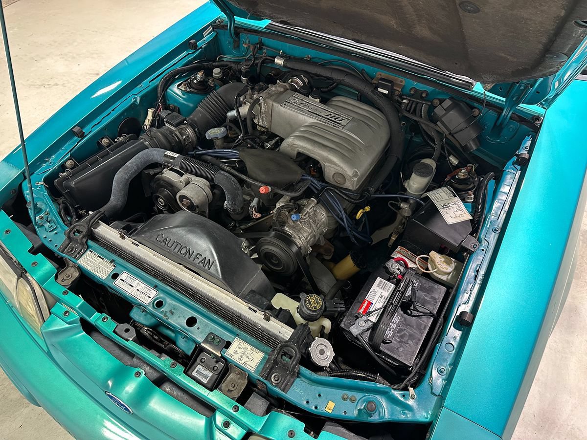 Used 1993 Ford Mustang LX RWD image 4