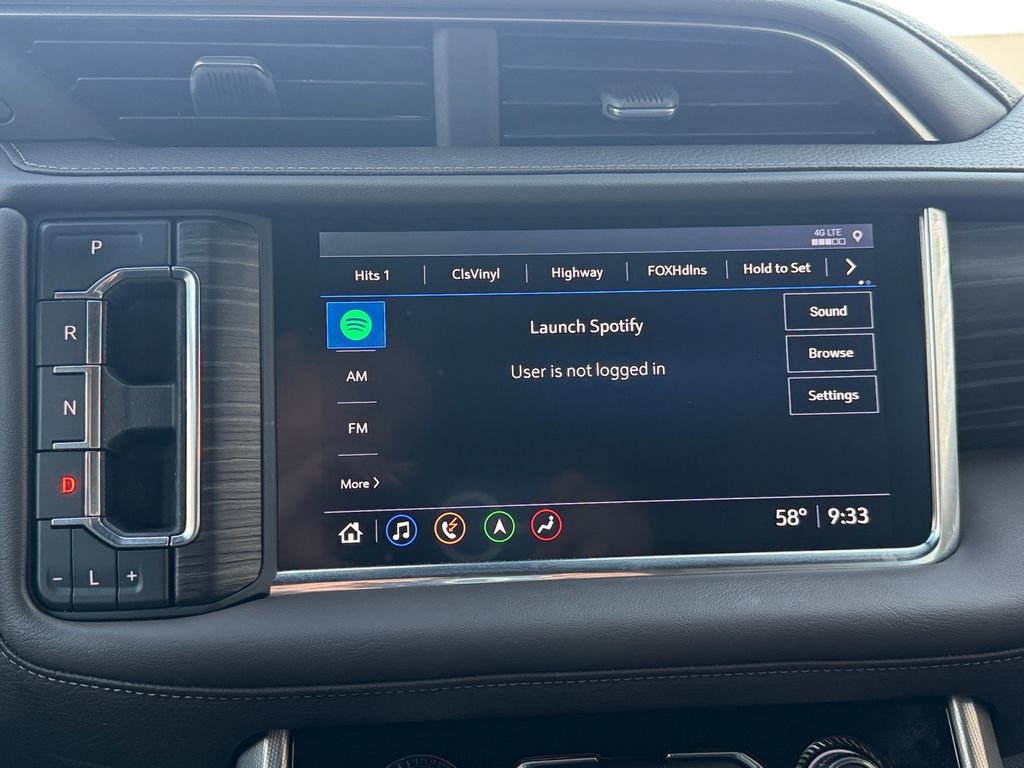 Used 2021 GMC Yukon Denali w/ Denali Premium Package image 16