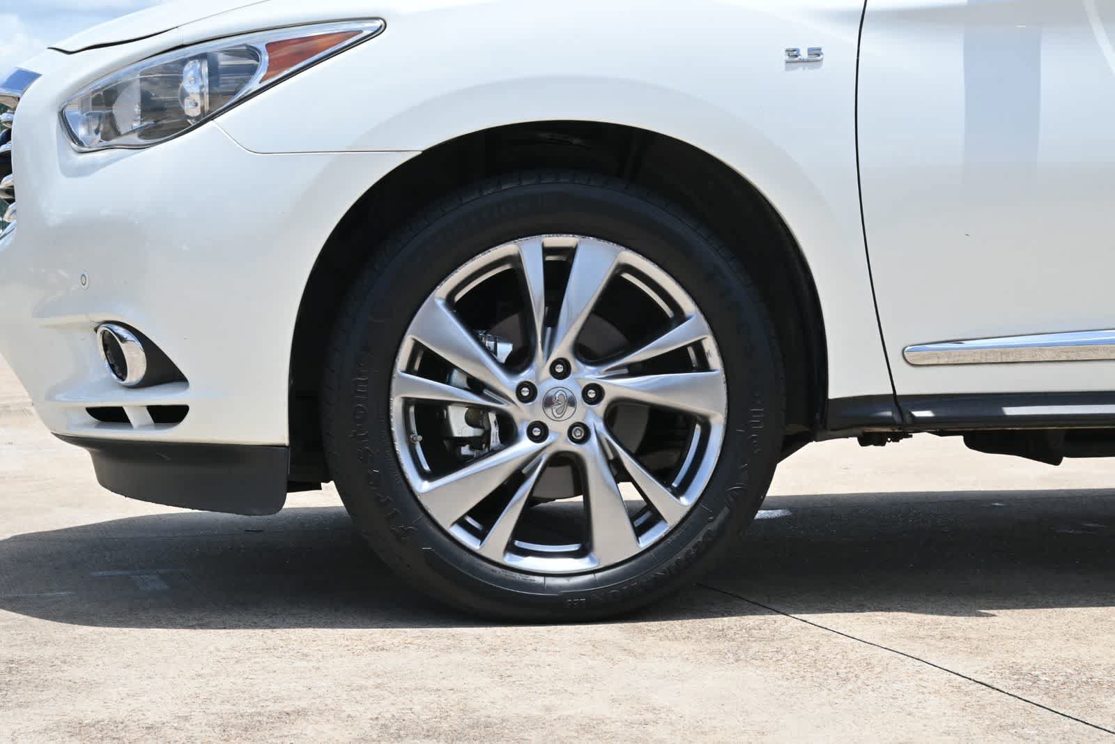 Used 2015 INFINITI QX60 FWD w/ Deluxe Touring Package image 26
