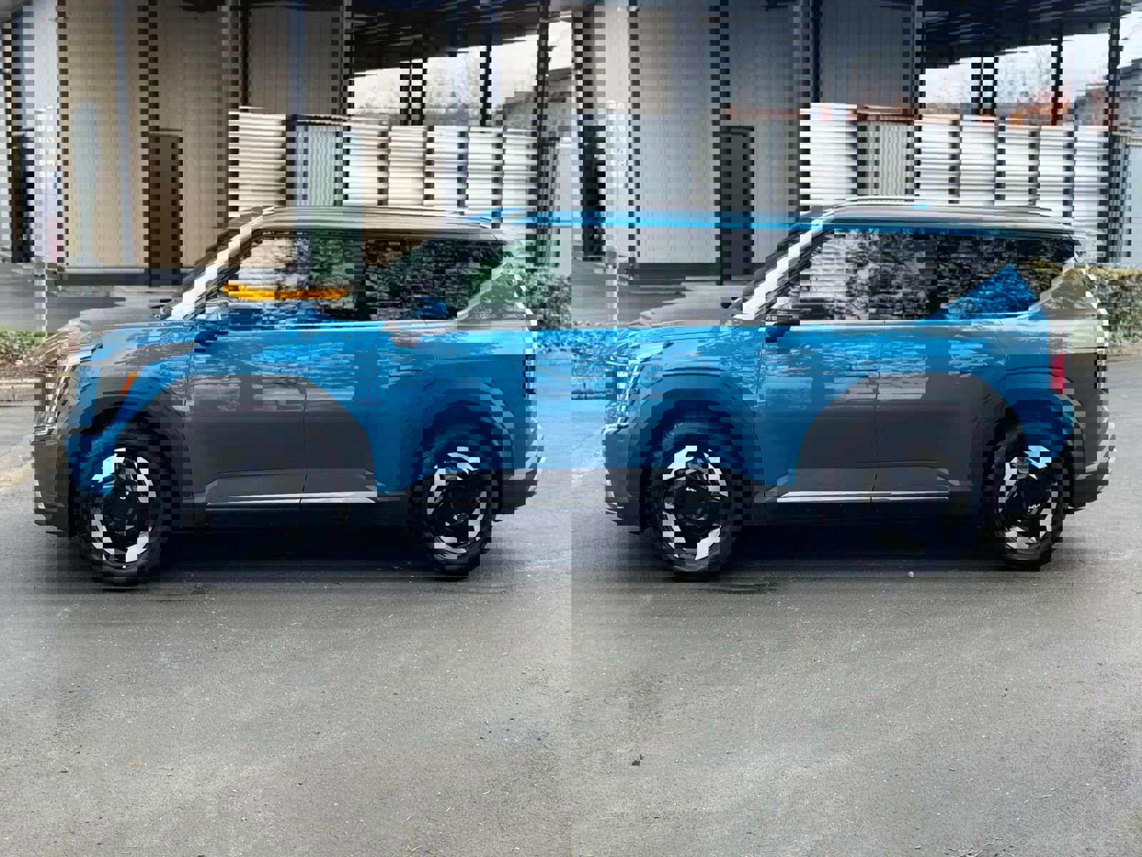 Used 2024 Kia EV9 Wind image 5