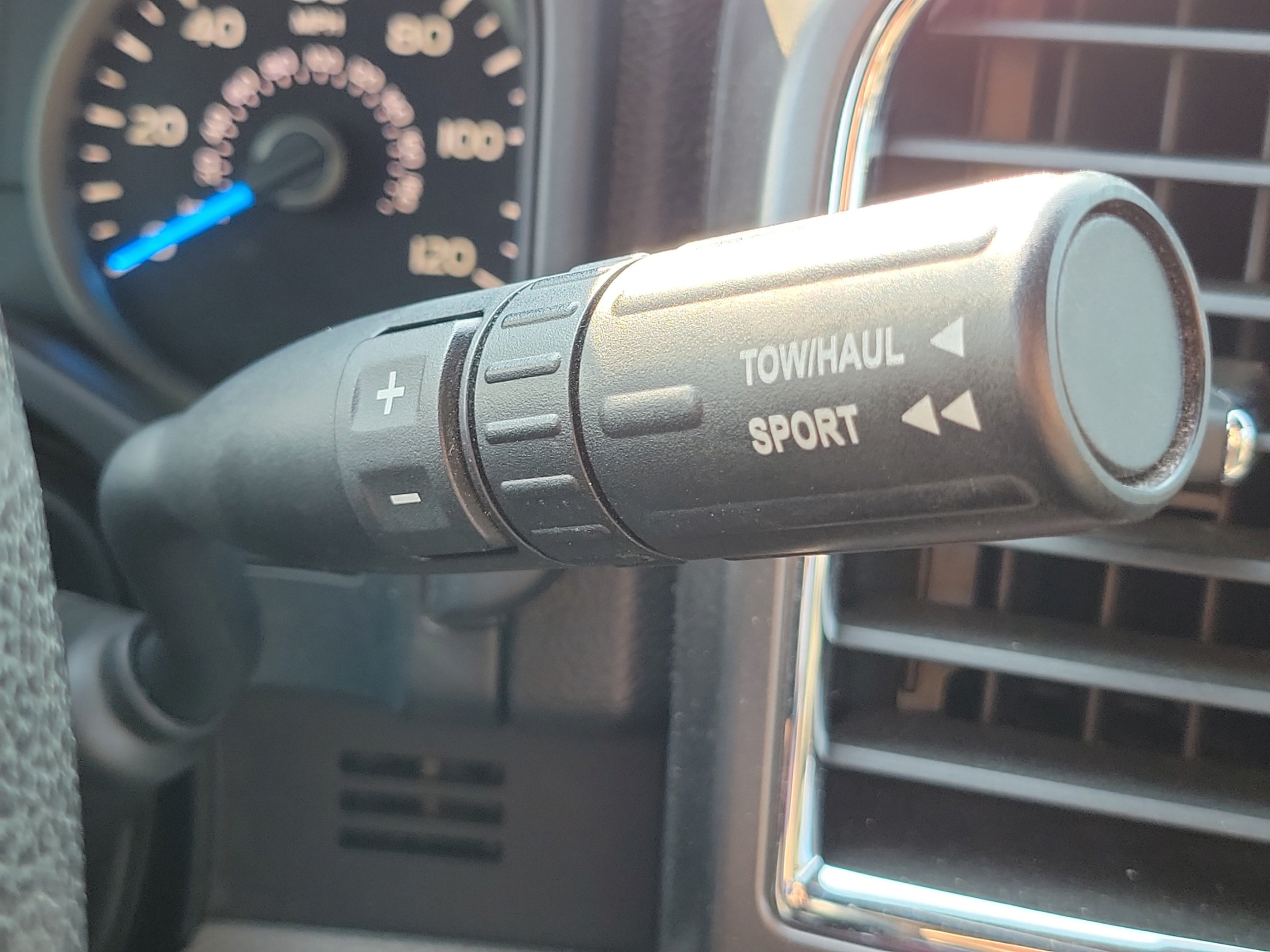 Used 2016 Ford F150 XLT w/ Equipment Group 302A Luxury AWD/4WD image 29