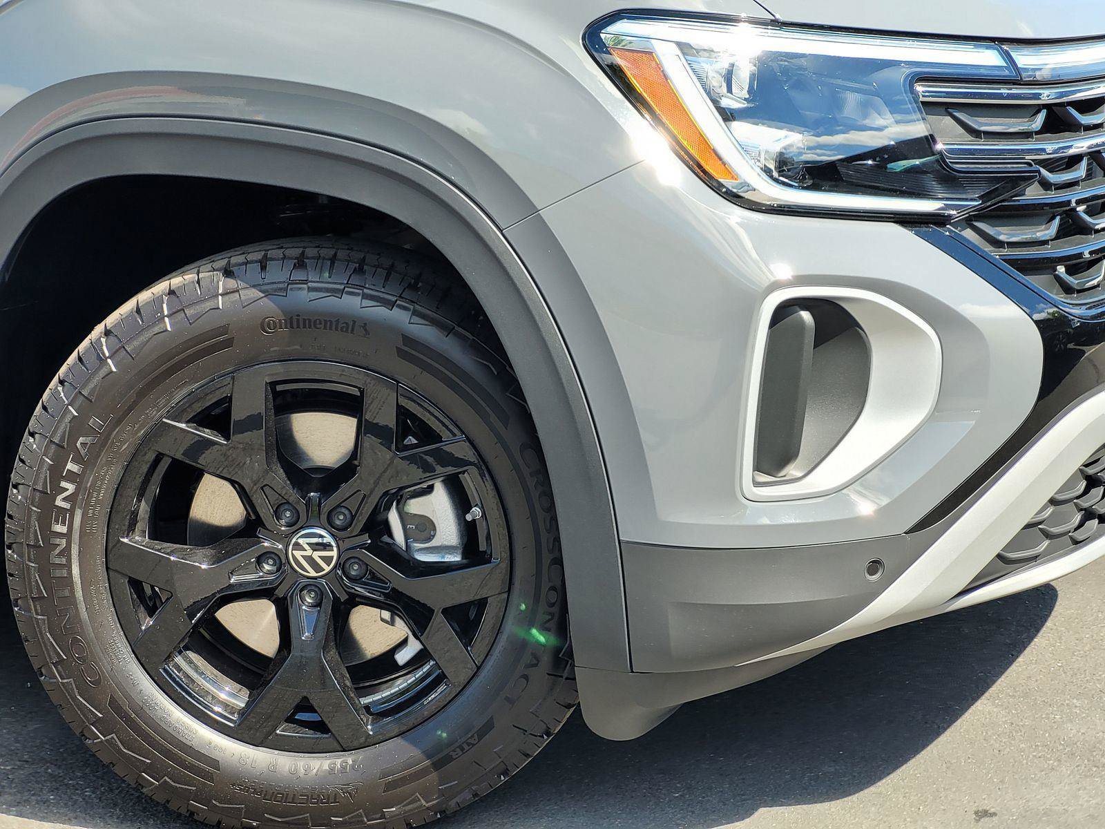 New 2026 Volkswagen Atlas Peak Edition AWD/4WD image 4