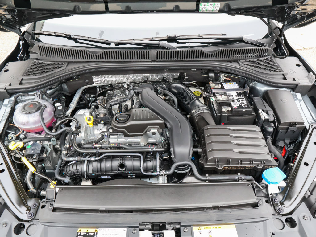 New 2027 Volkswagen Jetta SE FWD image 30