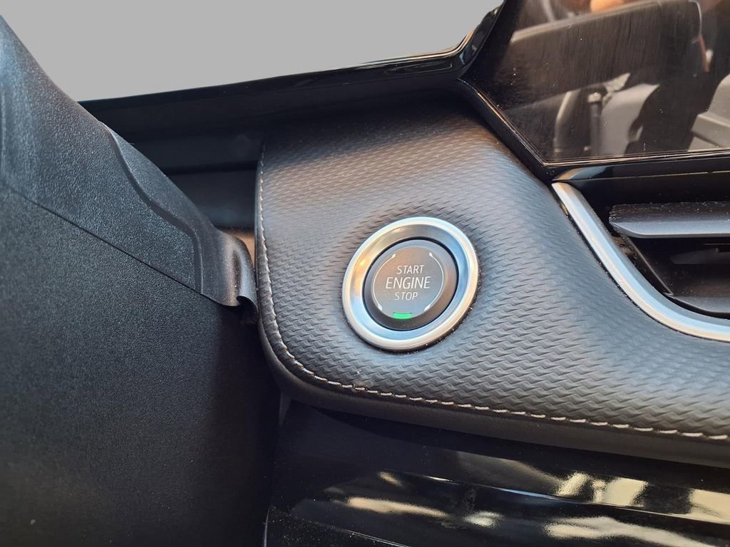 Used 2025 Chevrolet Equinox LT image 9