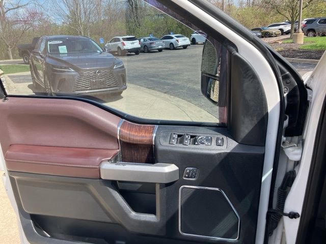 Used 2017 Ford F250 Platinum w/ Platinum Ultimate Package image 9