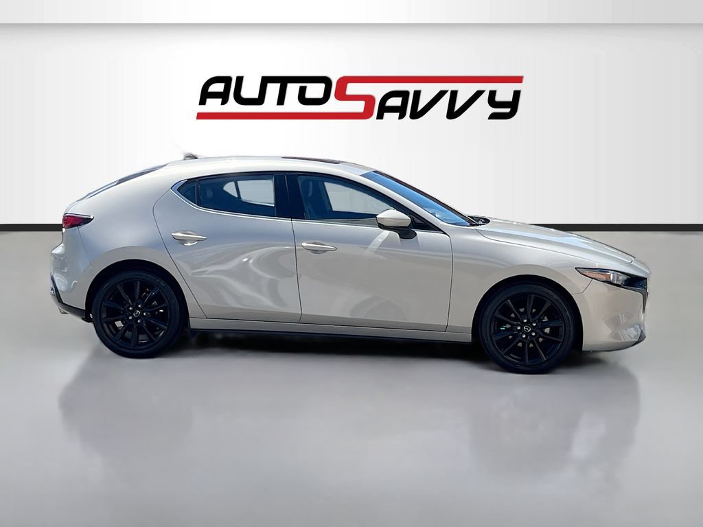Used 2022 MAZDA MAZDA3 s FWD image 8