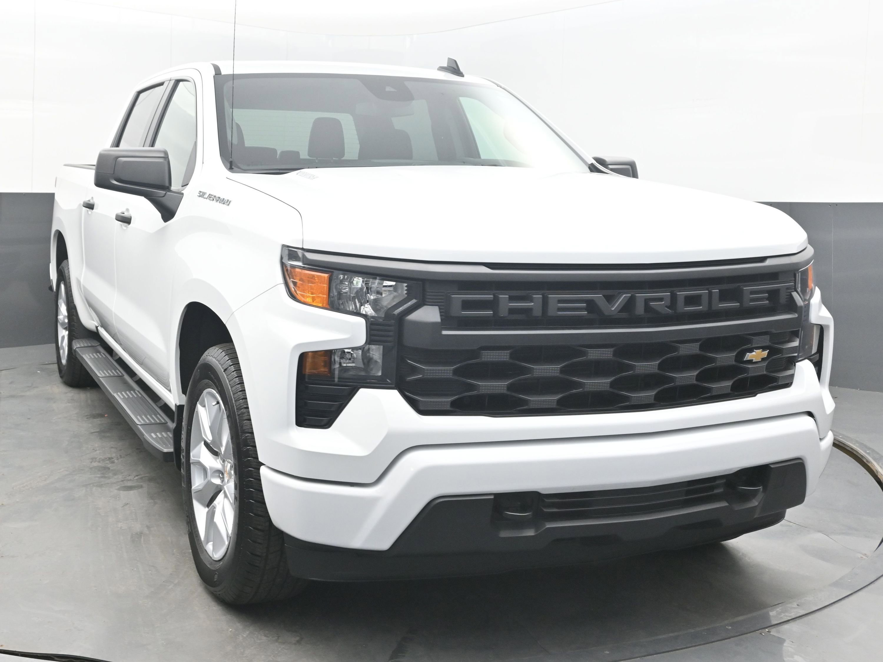 Certified 2026 Chevrolet Silverado 1500 Custom RWD image 3