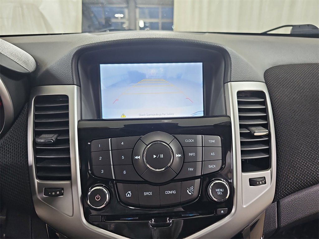 Used 2015 Chevrolet Cruze LT image 26