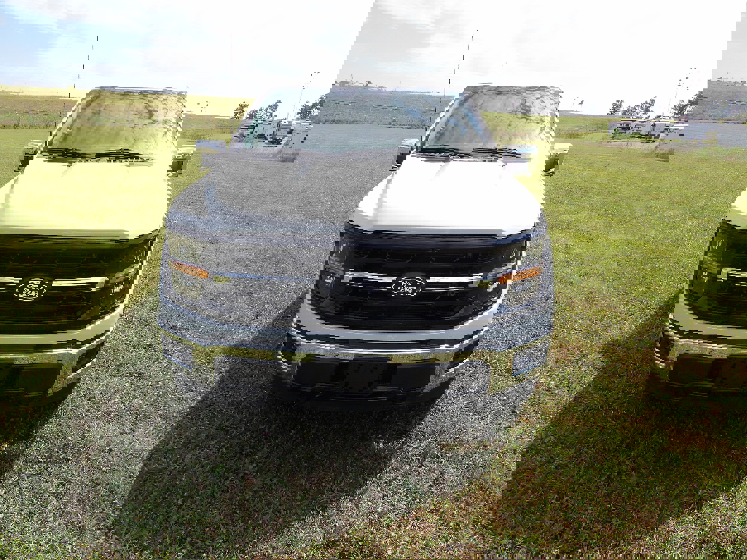 Used 2025 Ford F150 XLT w/ Equipment Group 302A MID image 4