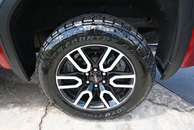 Used 2024 GMC Sierra 1500 AT4 w/ AT4 Premium Package AWD/4WD image 13