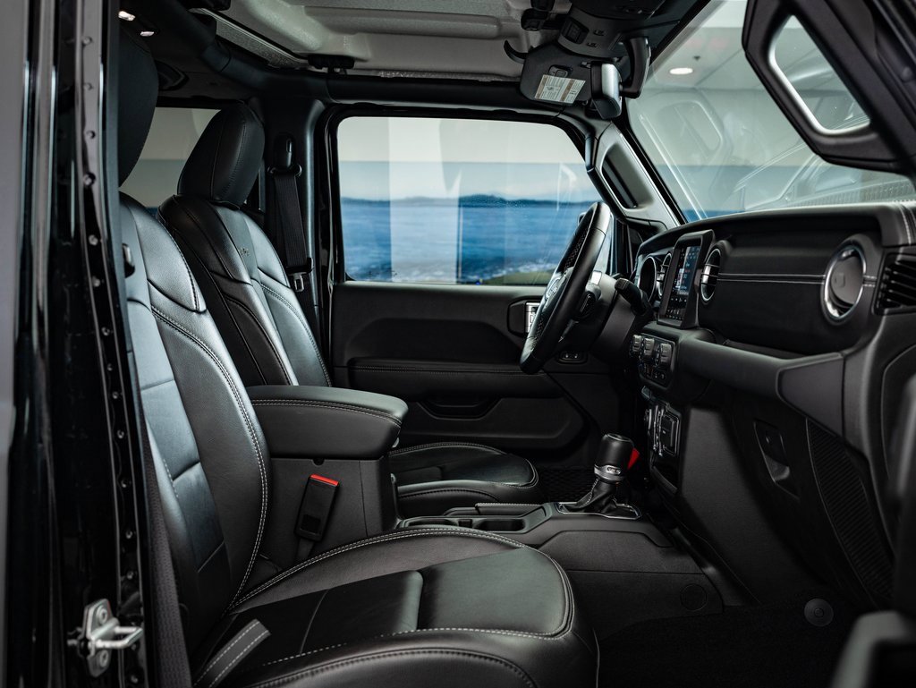 Used 2023 Jeep Wrangler Unlimited Sahara w/ Cold Weather Group image 26