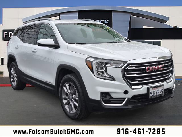 Used 2024 GMC Terrain SLT image 1