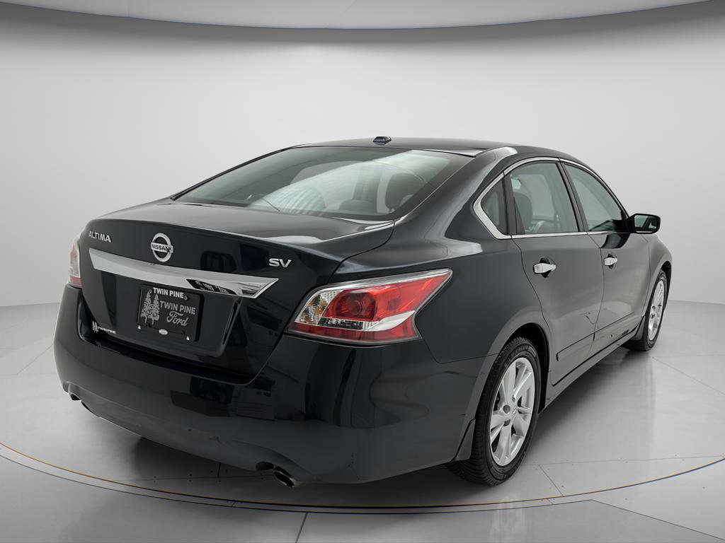 Used 2015 Nissan Altima 2.5 SV FWD image 12