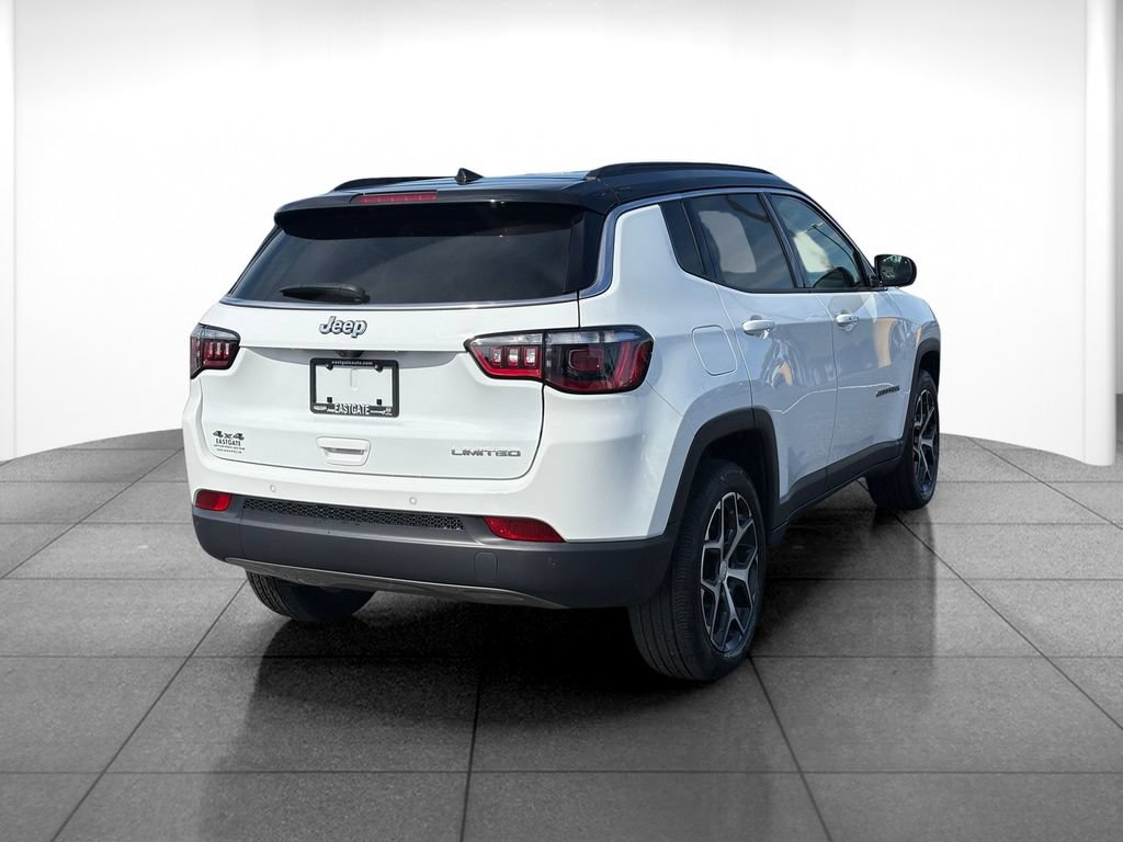 Used 2024 Jeep Compass Limited AWD/4WD image 7