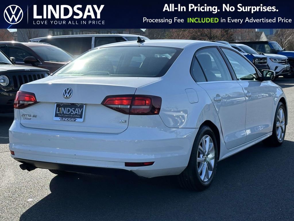 Used 2017 Volkswagen Jetta SE image 7