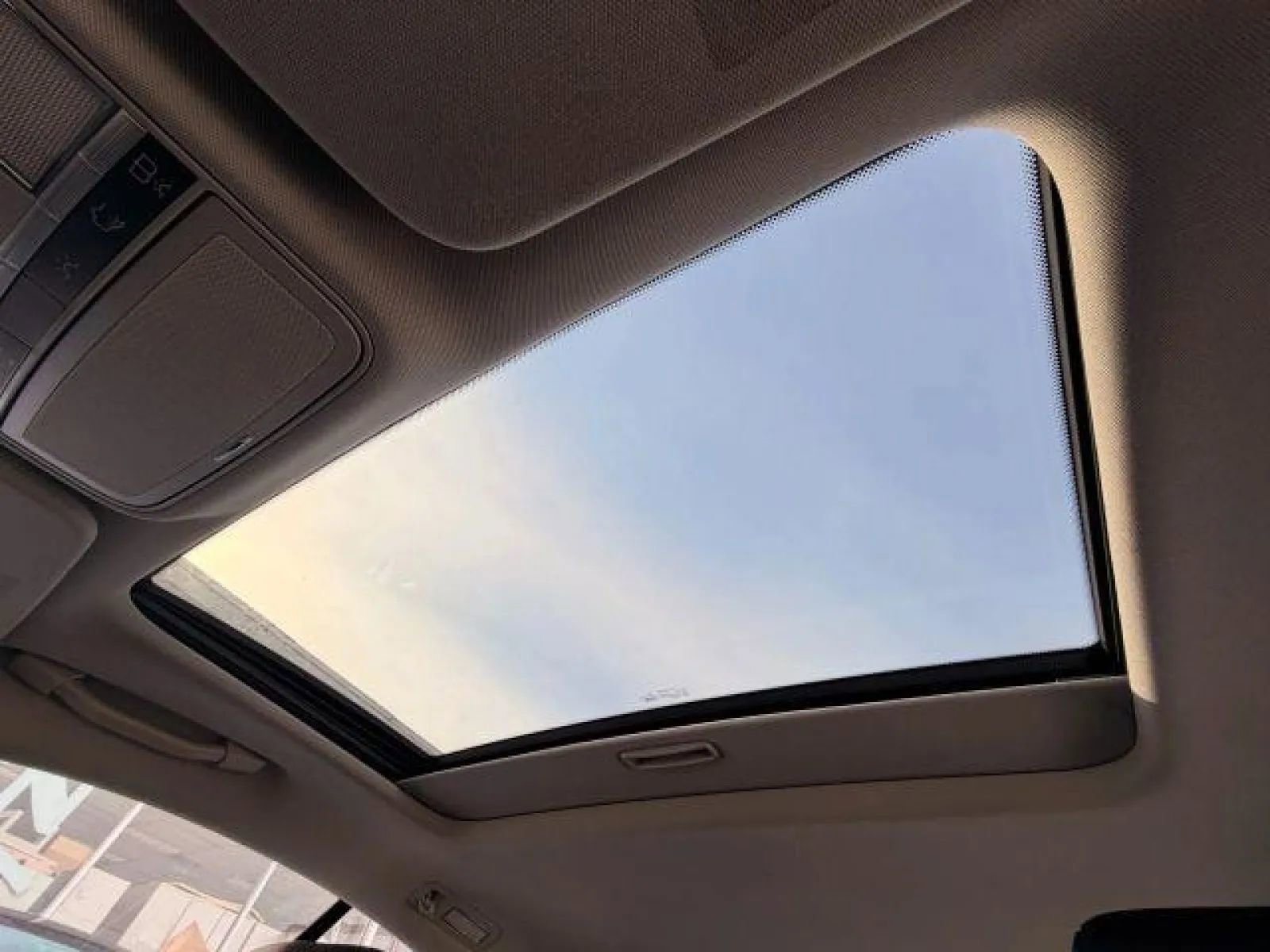 Used 2010 Mercedes-Benz CL 550 4MATIC image 31