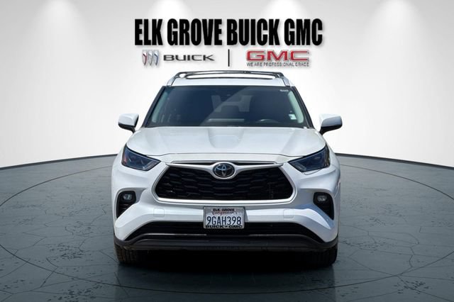 Used 2023 Toyota Highlander XLE FWD image 9