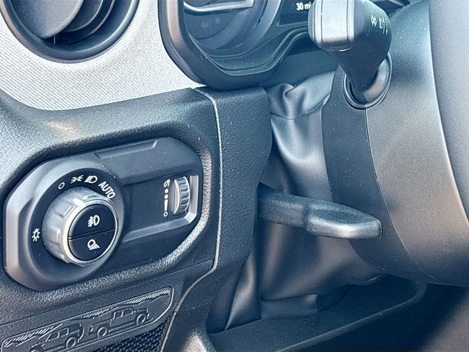 New 2026 Jeep Gladiator Sport AWD/4WD image 10