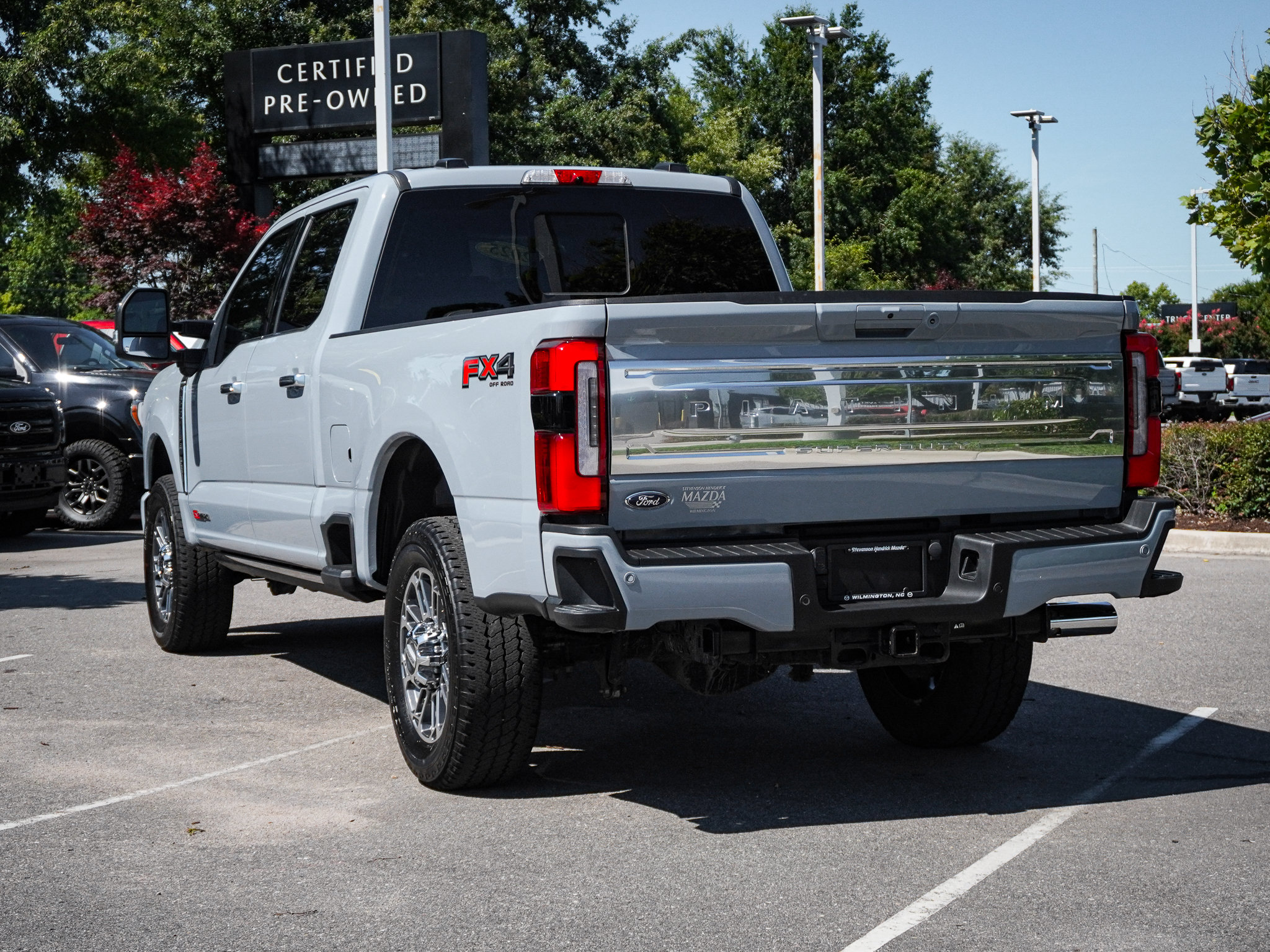Used 2025 Ford F350 Platinum w/ Platinum Plus Package AWD/4WD image 7