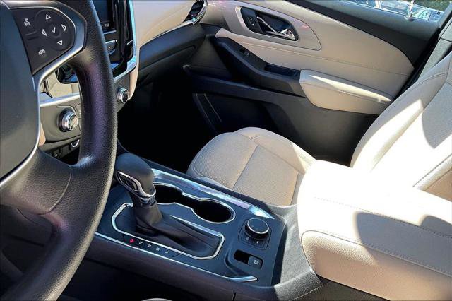 Used 2023 Chevrolet Traverse LS FWD image 23