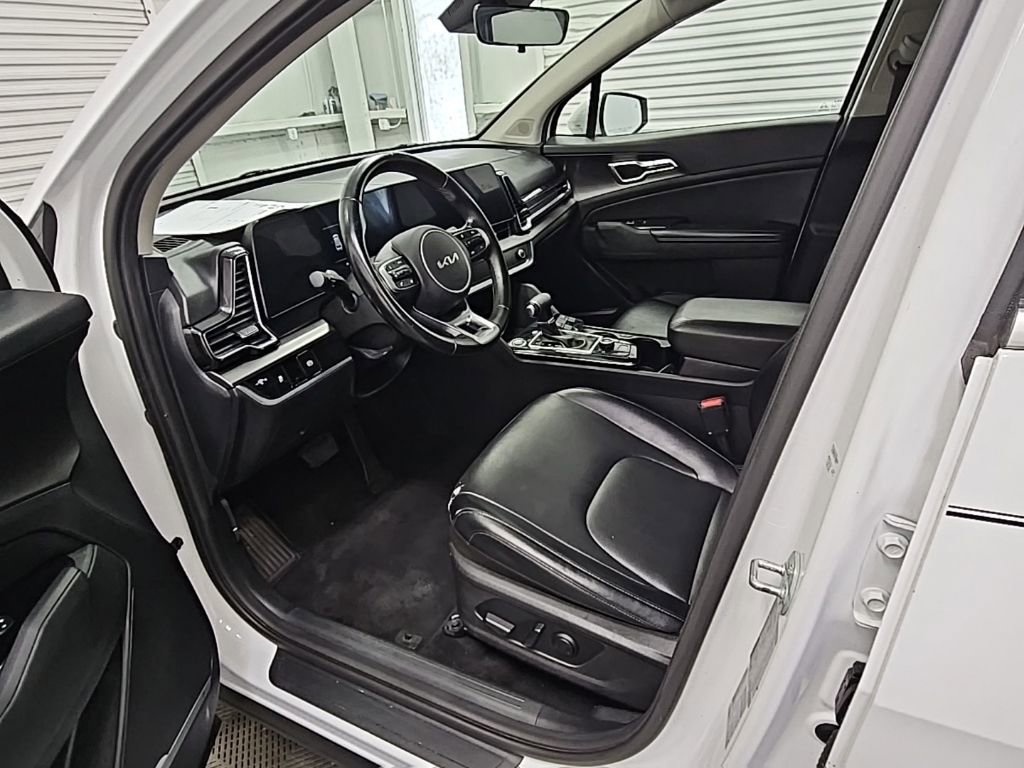 Used 2023 Kia Sportage EX FWD image 11