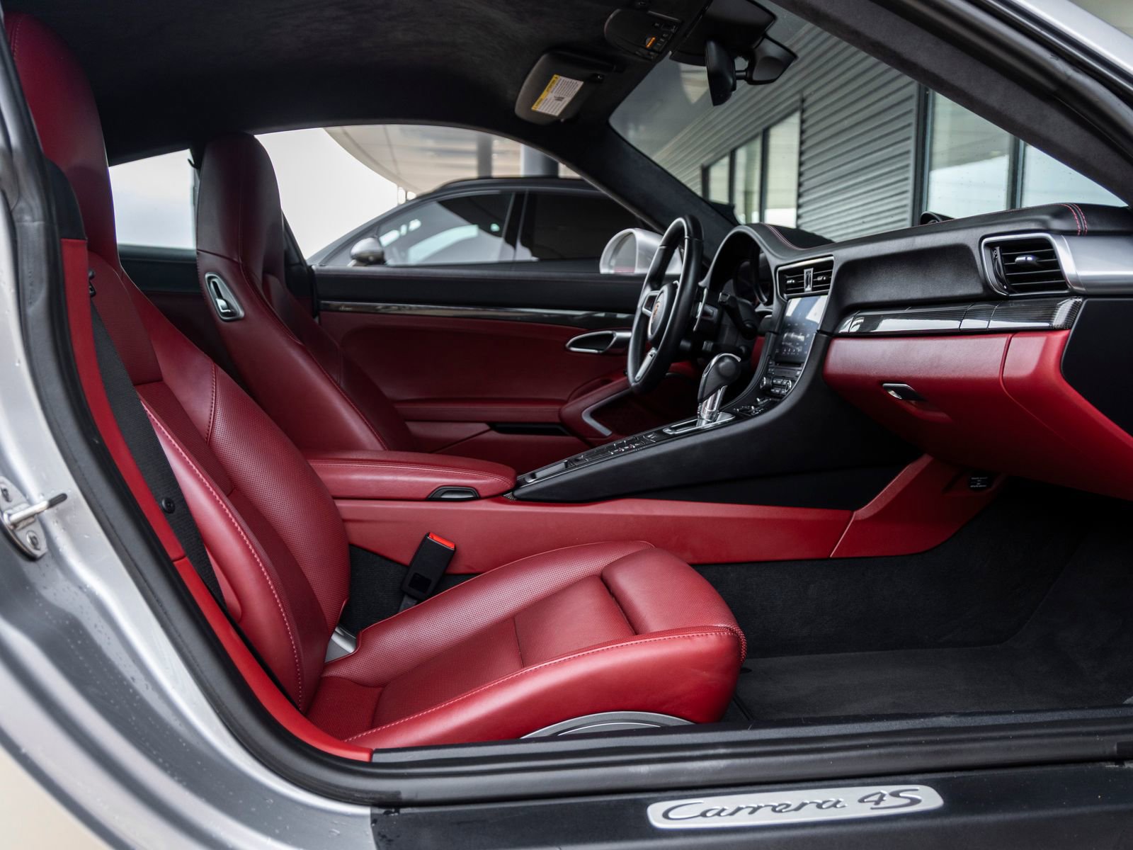 Certified 2018 Porsche 911 Carrera 4S AWD/4WD image 33