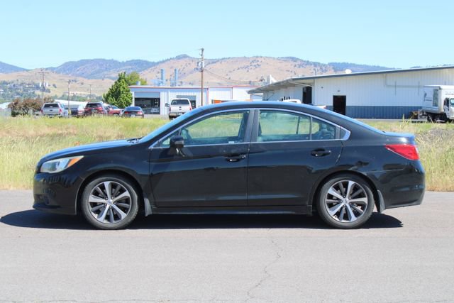 Used 2015 Subaru Legacy 3.6R Limited AWD/4WD image 2