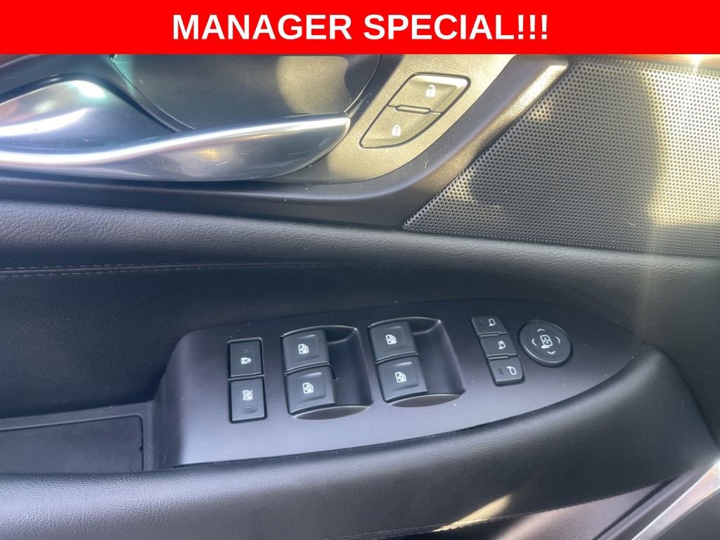 Used 2019 Cadillac Escalade Premium Luxury AWD/4WD image 38