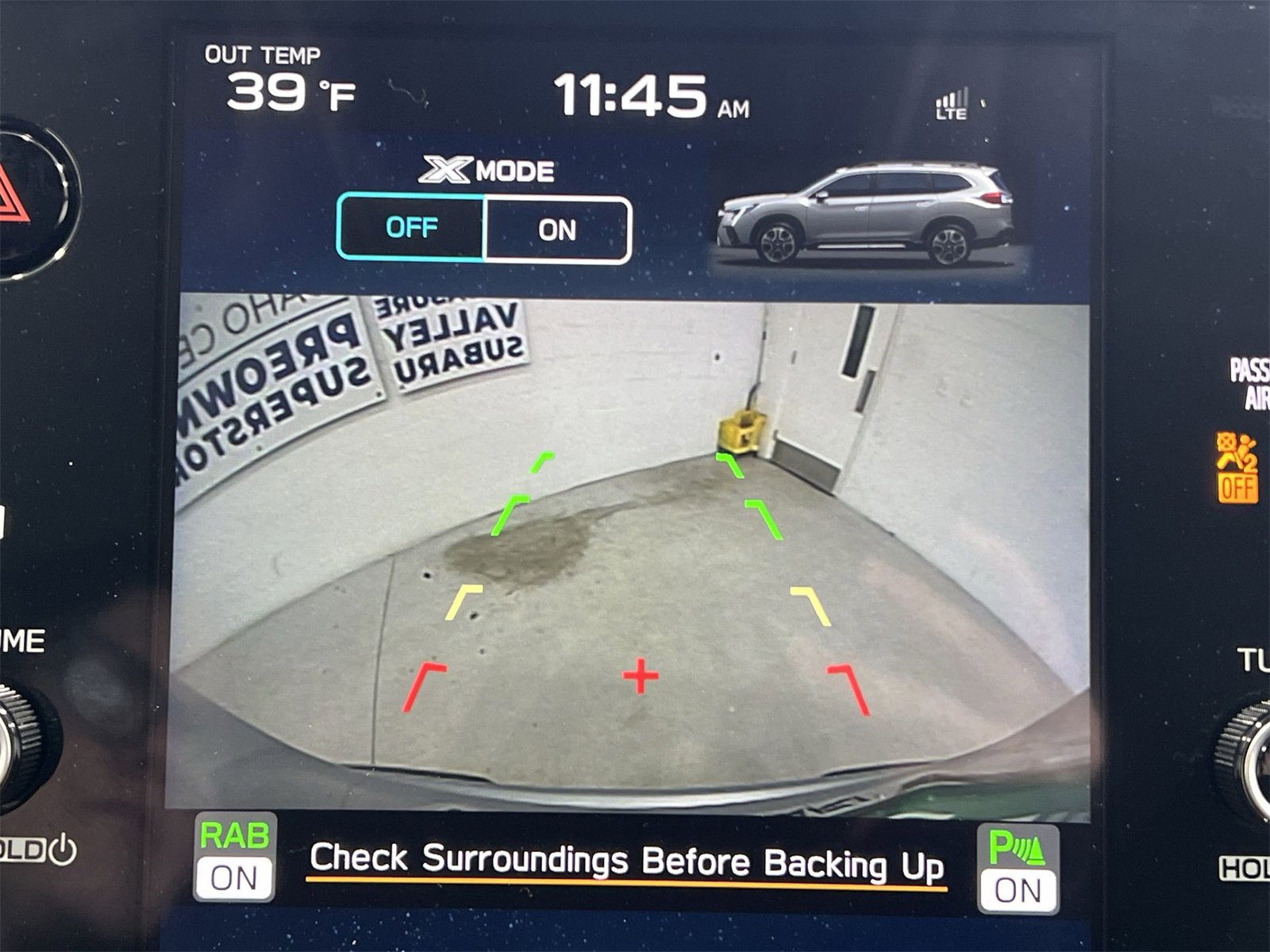 Used 2024 Subaru Ascent Premium w/ Convenience Package image 17